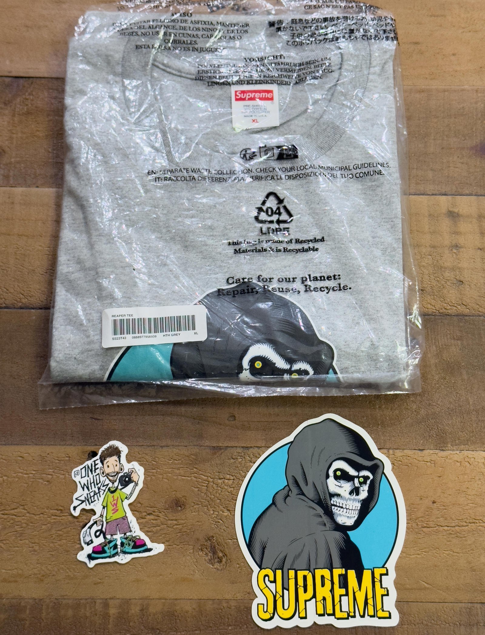 Supreme Reaper Tee & Sticker Size XL