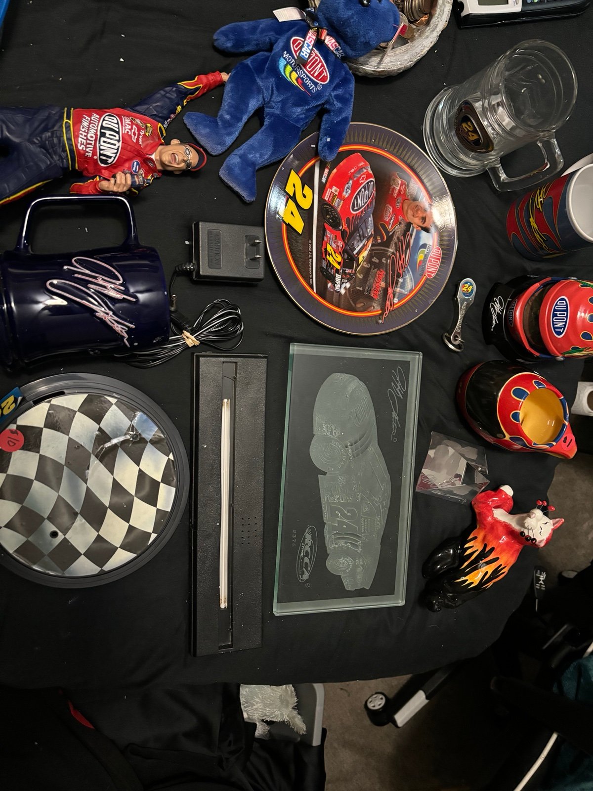 MASSIVE NASCAR COLLECTIBLE LOT OVER 15 ITEMS/ MUGS/DECOR/FIGURE/CRYSTAL #24
