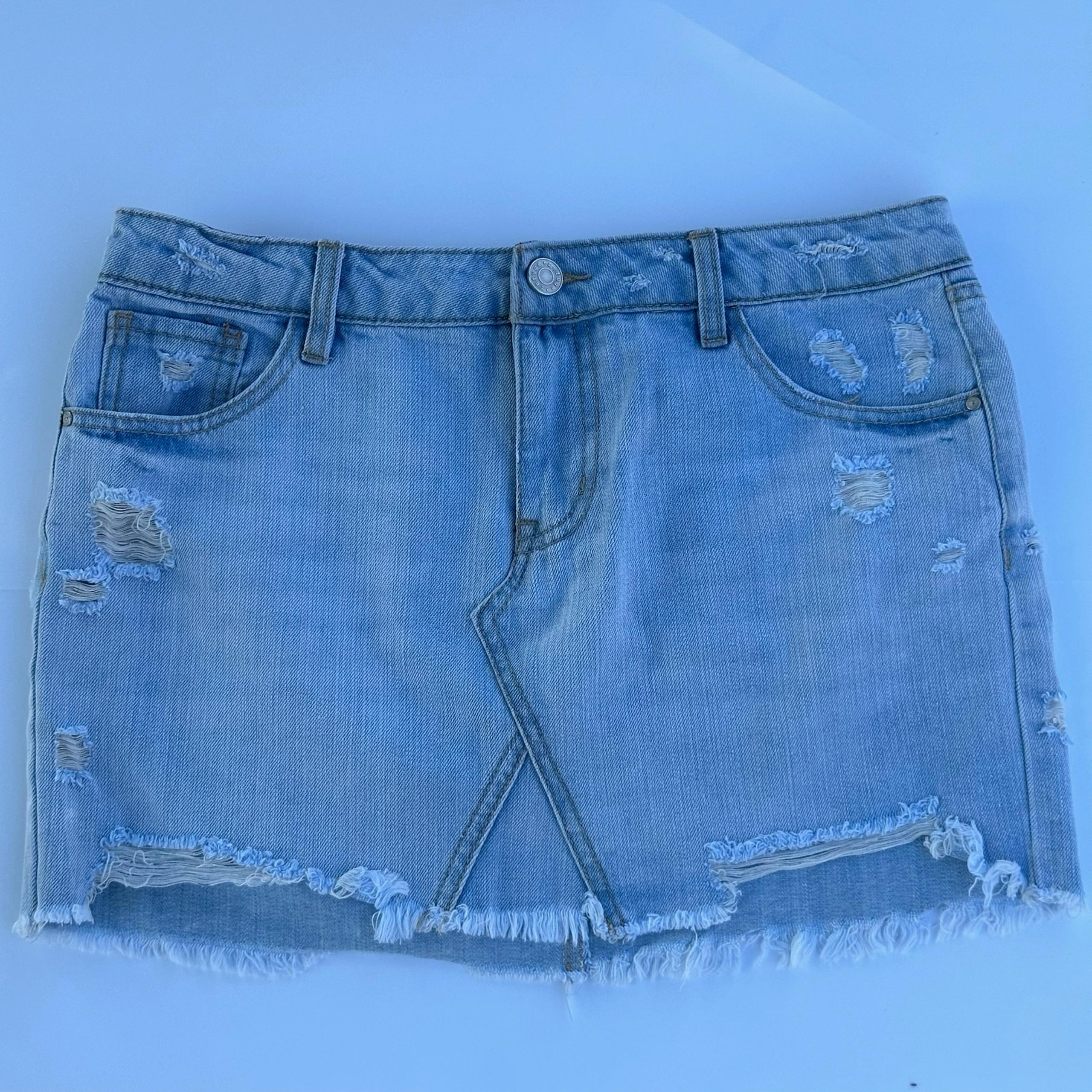 Distressed Denim Mini Skirt Blue Size M Women's Short Frayed Hem - Refuge