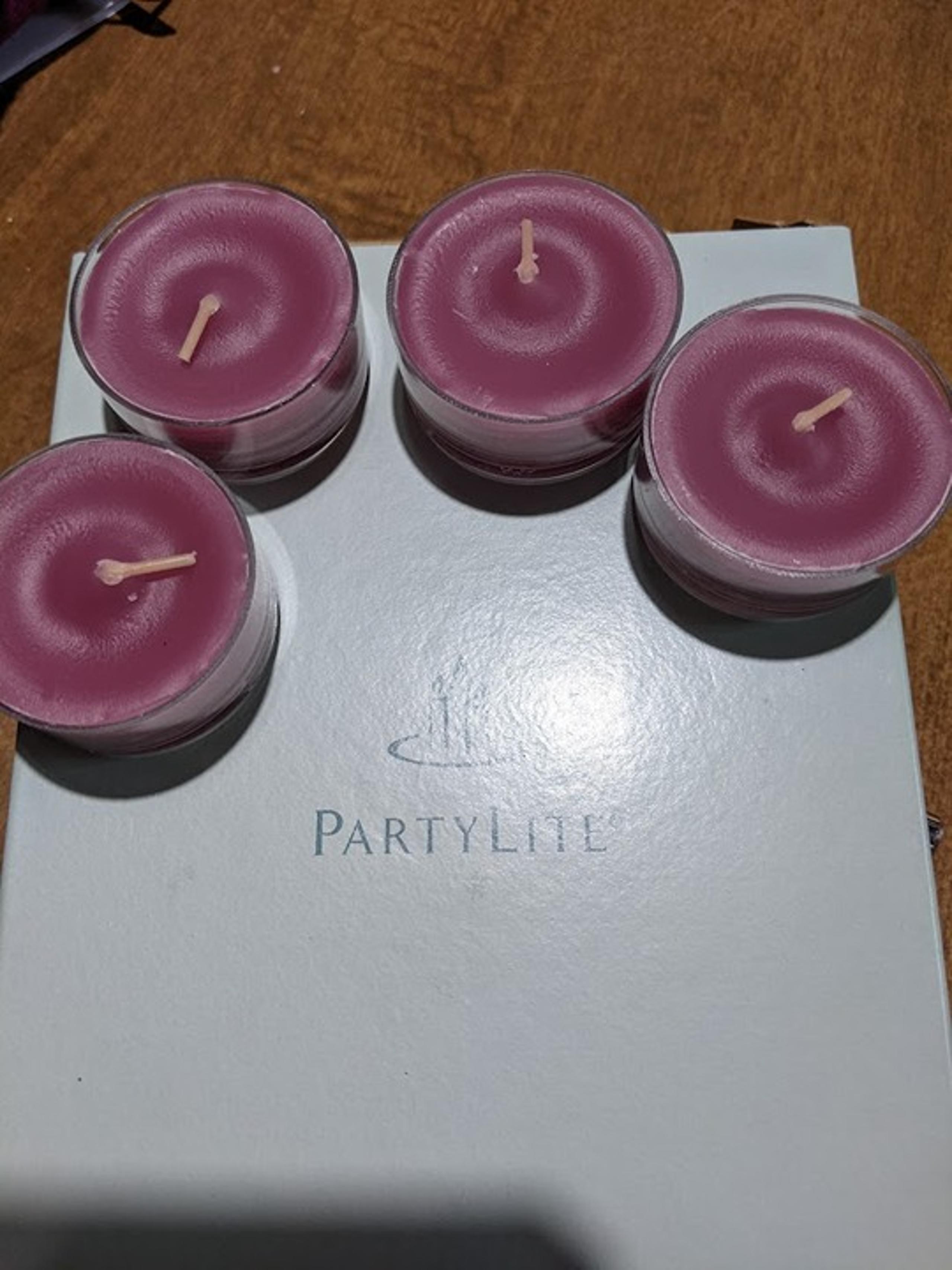 V04282 Raspberry & Thyme Fusion Tealights 12 in a box - PartyLite
