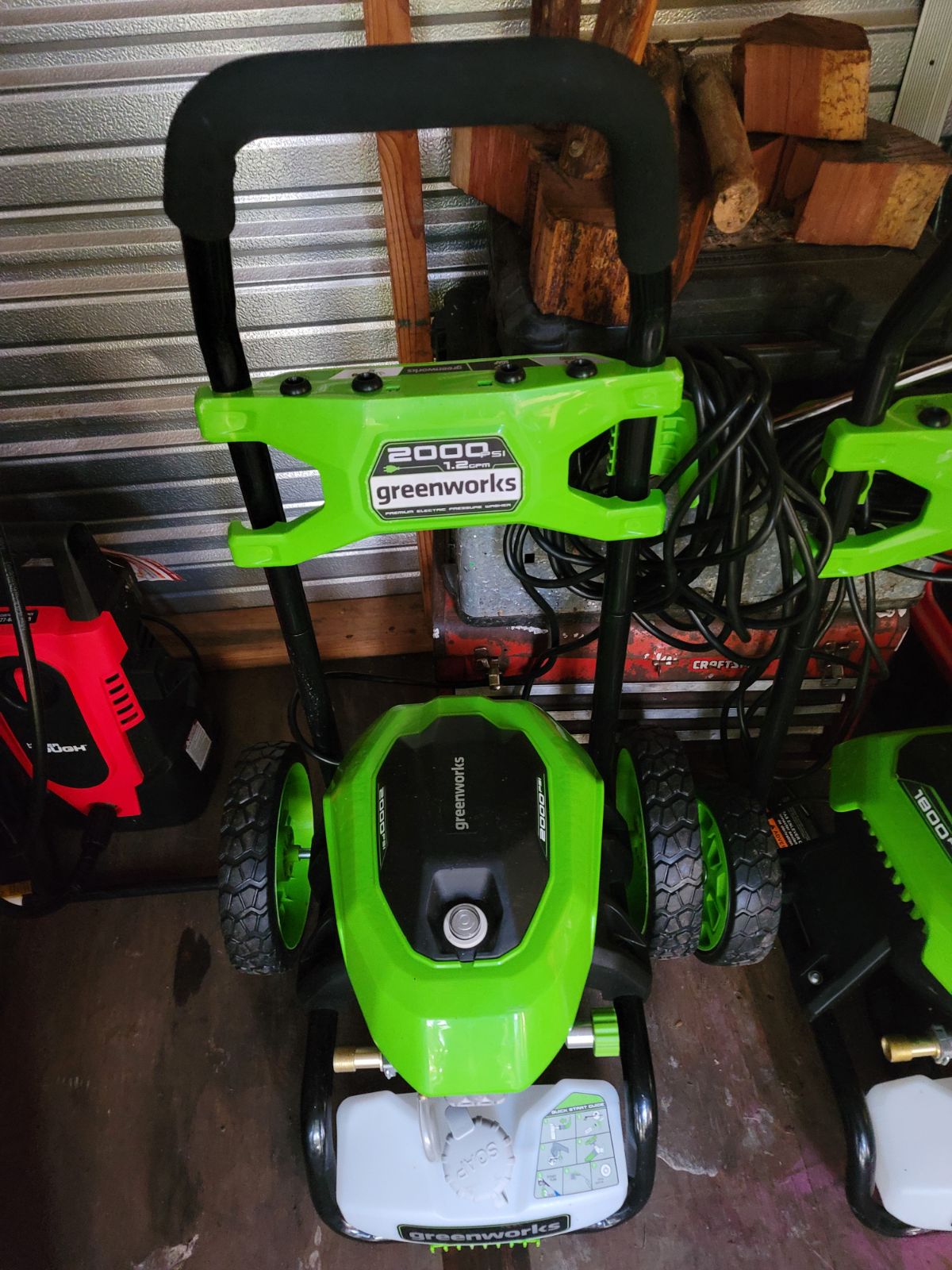Greenworks 2000psi Pressure Washer w/ Ho