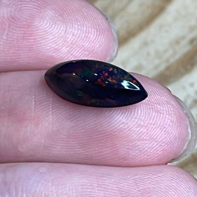 Black Opal from Ethiopia 1.99ct