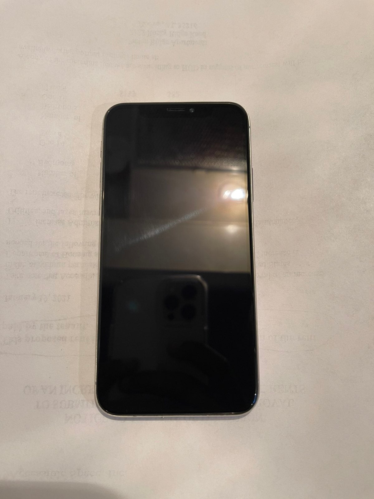 iPhone X Silver 256 Gigabytes Unlocked