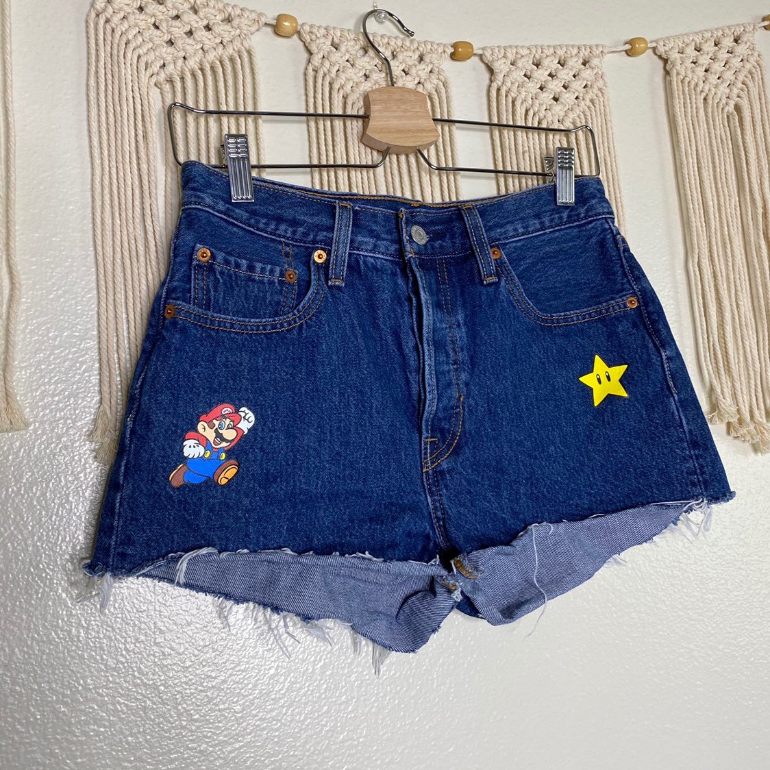 LEVIS x SUPER MARIO 501 jean shorts 27