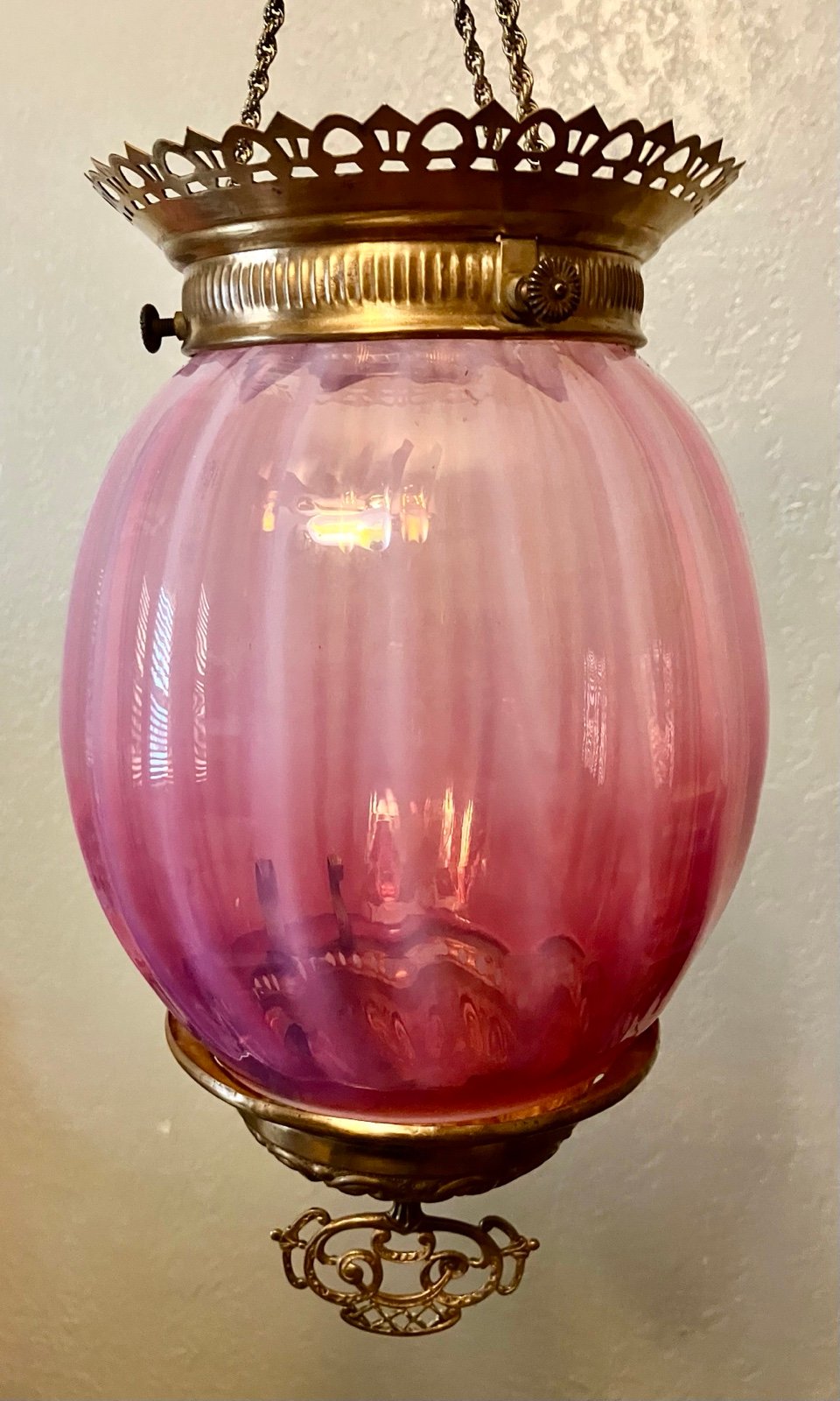 Beautiful Victorian Light Globe w/ Chains