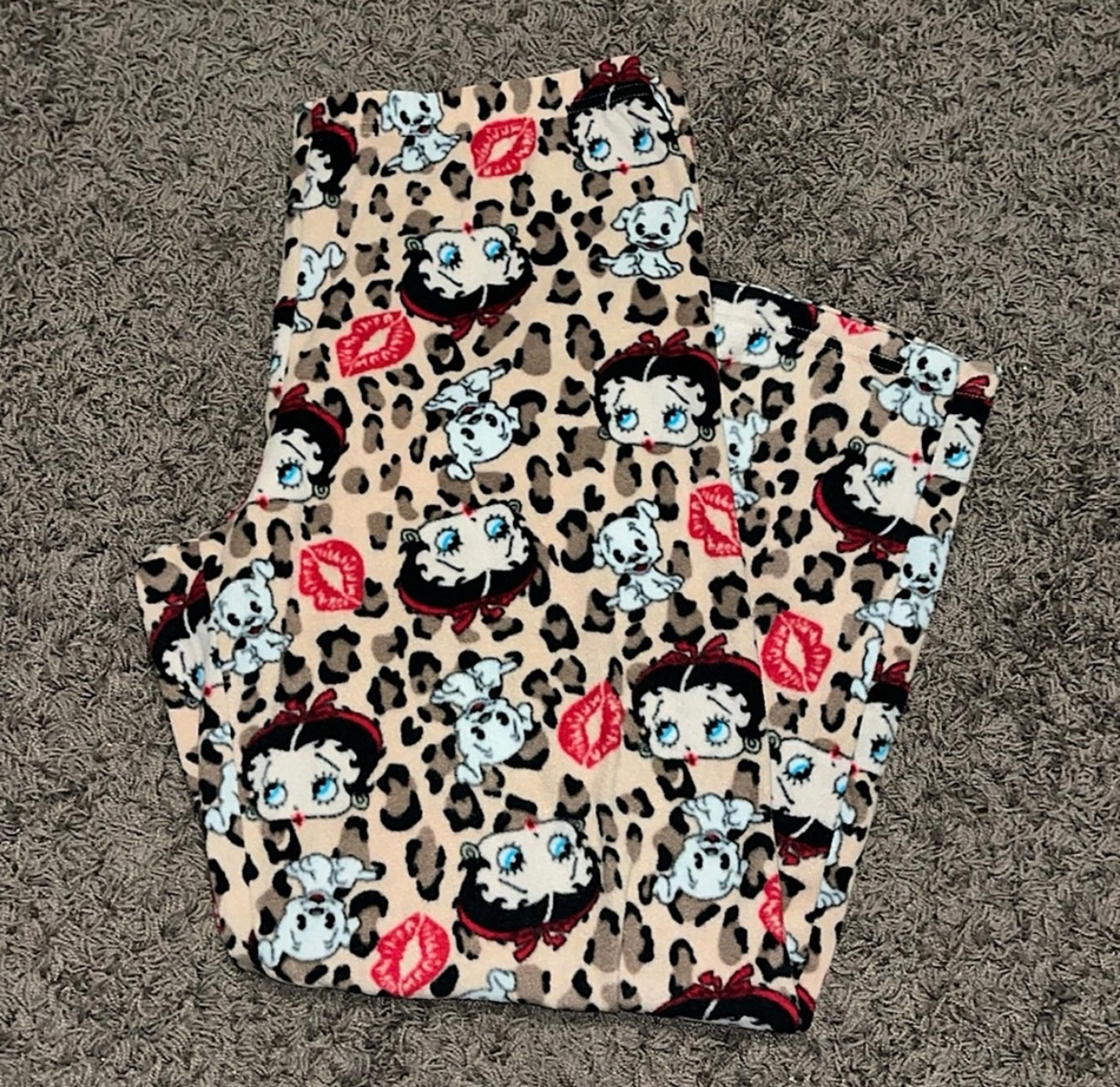betty boop cheetah print kiss fleece pajama pants