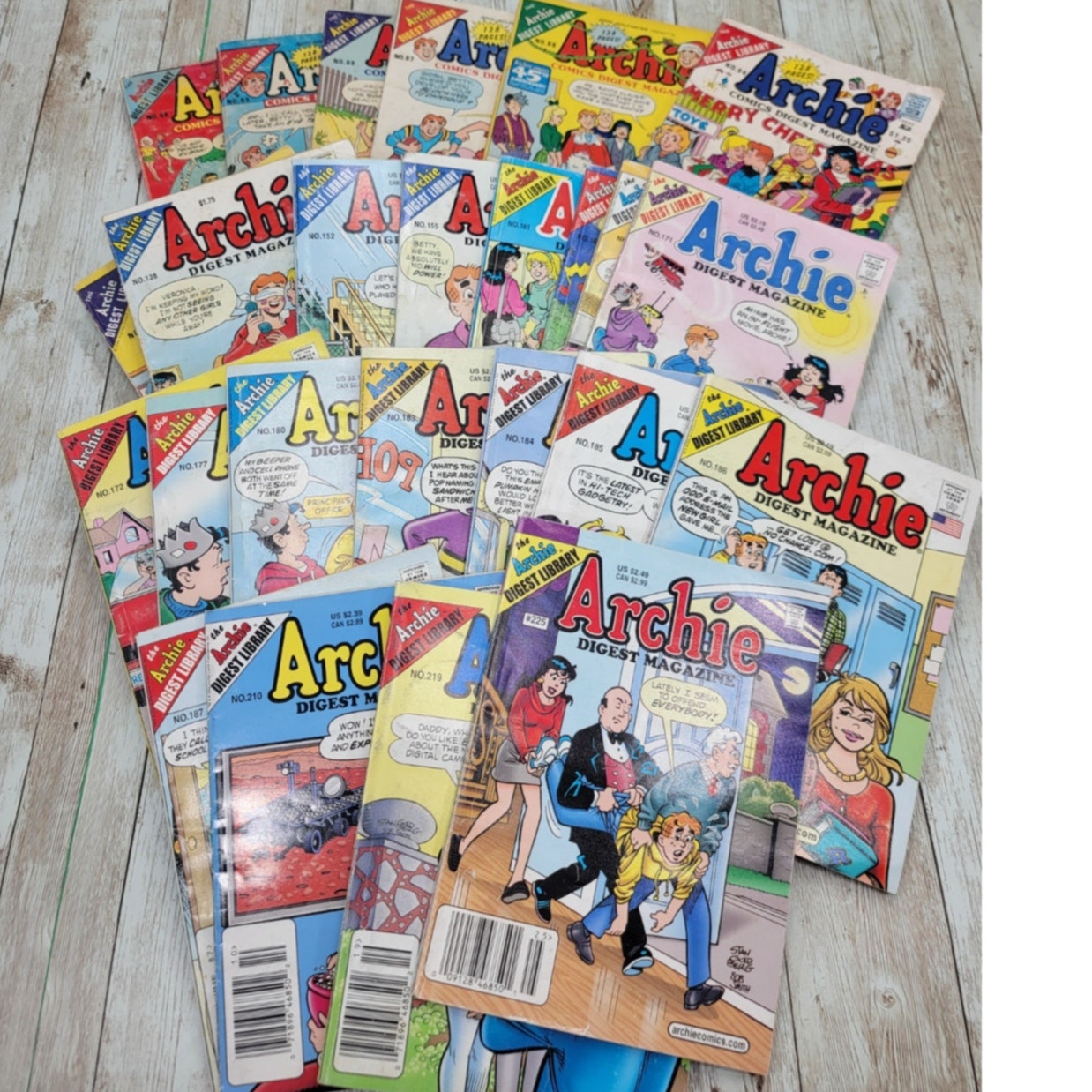 The Archie Digest Library Archie Digest Magazine Lot of 25 Books