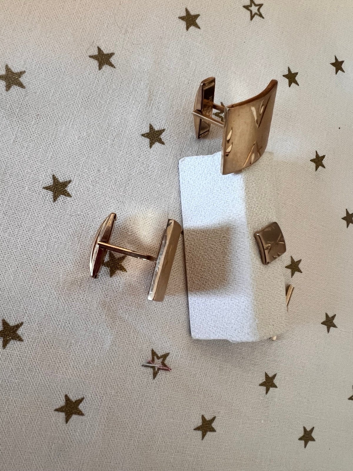 Cuff links