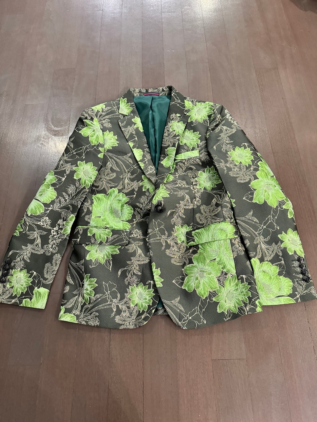 men's 2 piece Suit. Size XS, pant's size 30(Green)