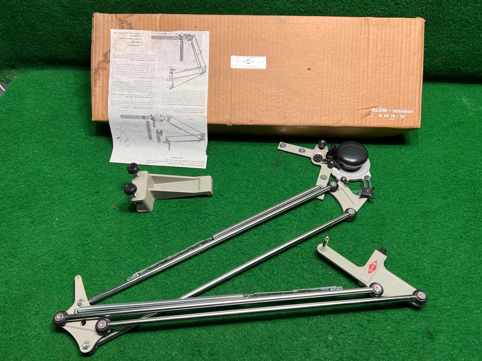 VIntage Alvin NO DC-76Drafting Machine 16 ) Made in USA Like New In original Bo