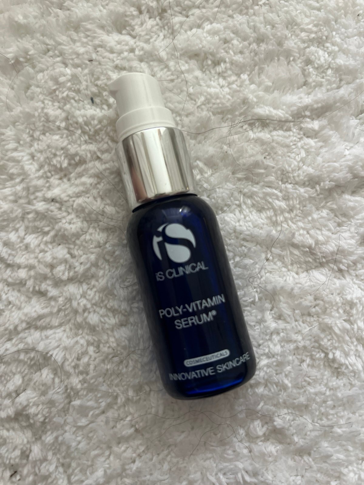 IS clinical poly vitamin serum 1 ounce new