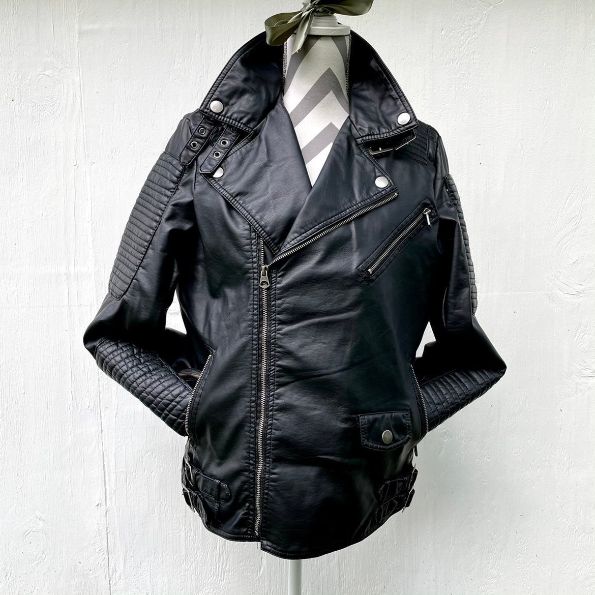 PoInt Blanc Faux Leather Jacket Small