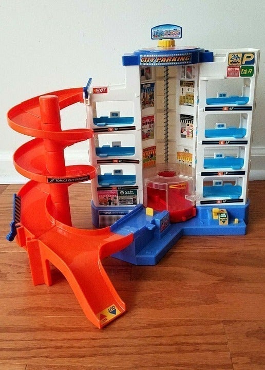 Tomica City Parking -Takara Tomy
