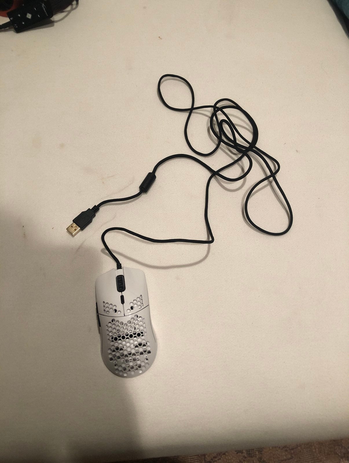 Glorious Model O- (Minus) Gaming Mouse, Glossy White (GOM-GWHITE)
