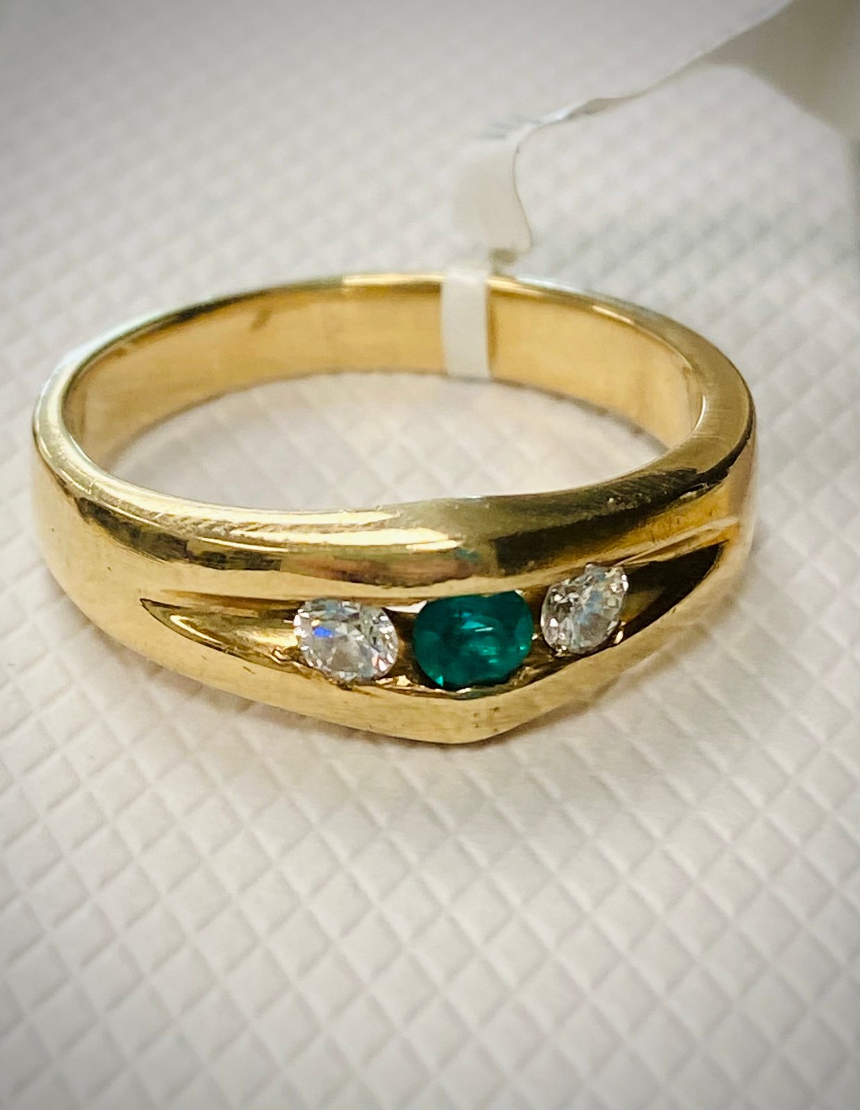 Ring gold 14k diamonds emerald