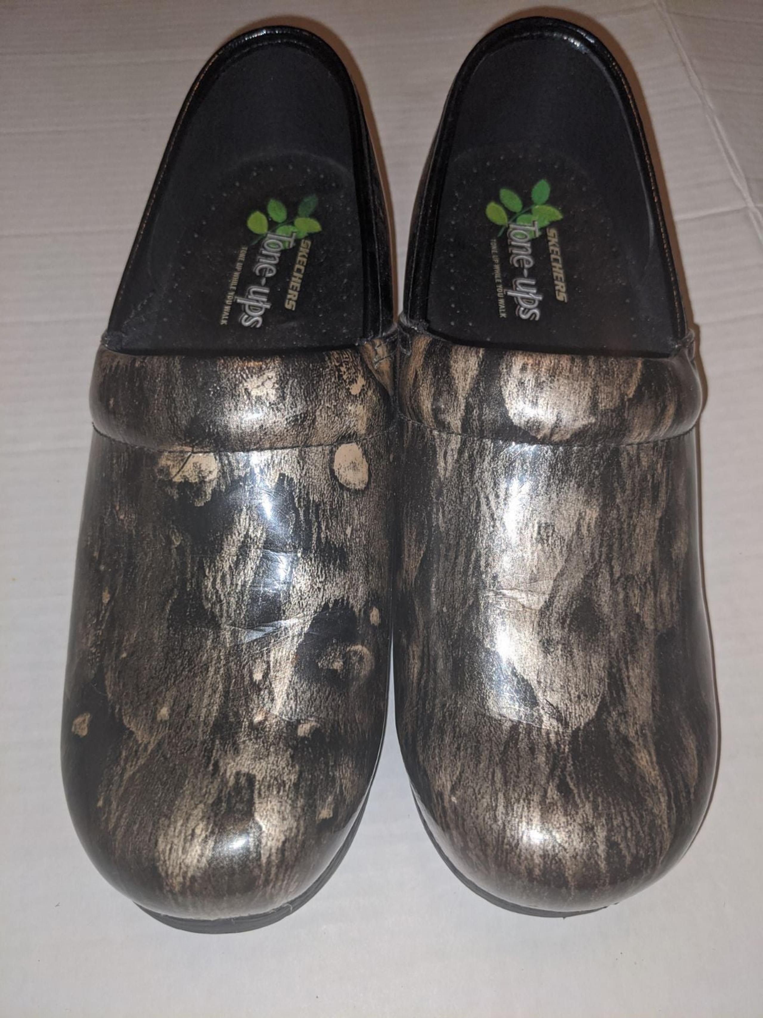 Skechers professional clogs 9