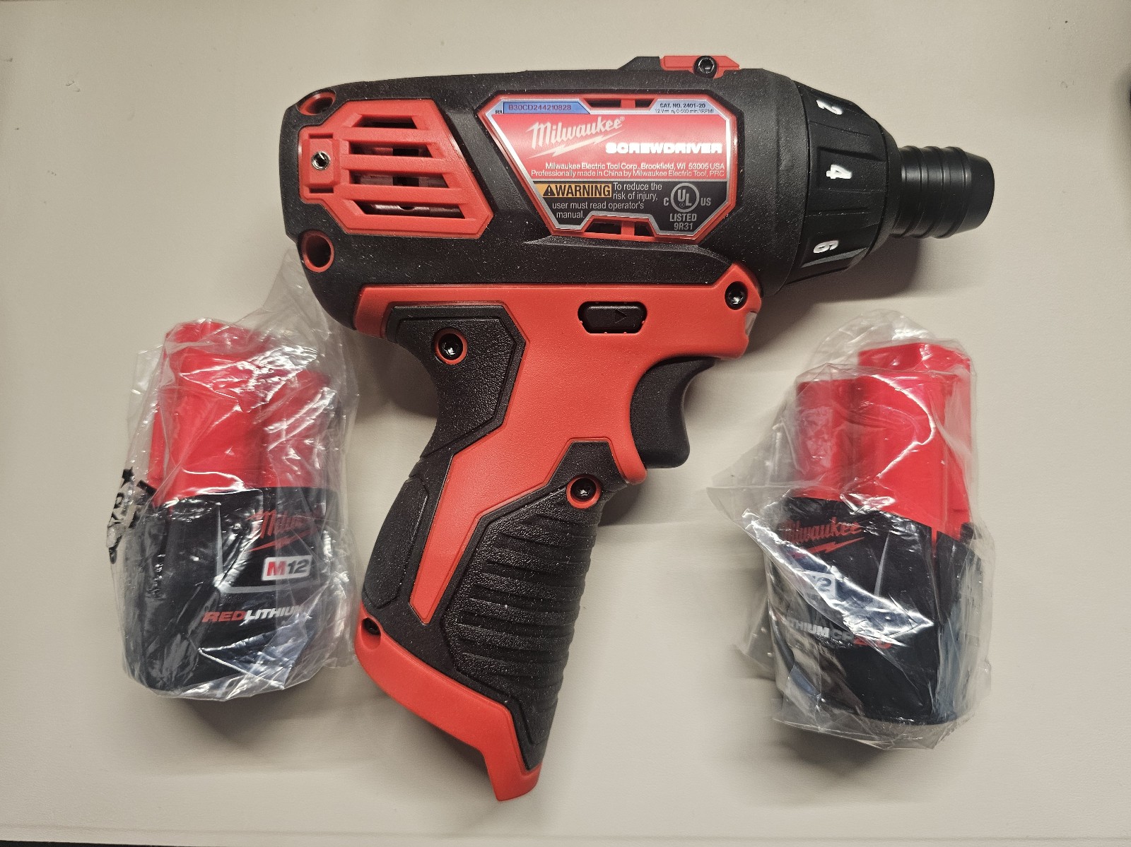 Milwaukee M12 Screwdriver 2401-20 w/two CP2.0 batteries
