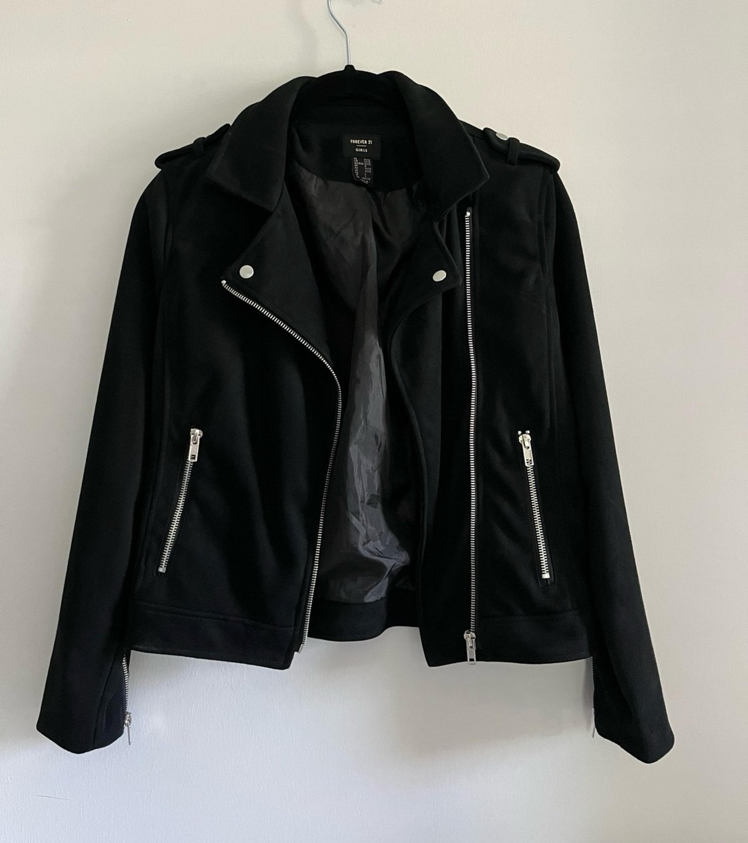 Girls 11/12 Black Jacket