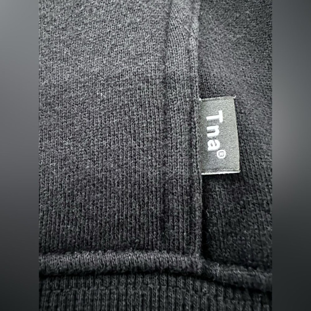 TNA Aritzia Hoodie Womens XS Cozy Boyfriend Kangaroo Pocket Black Sweatshirt EUC