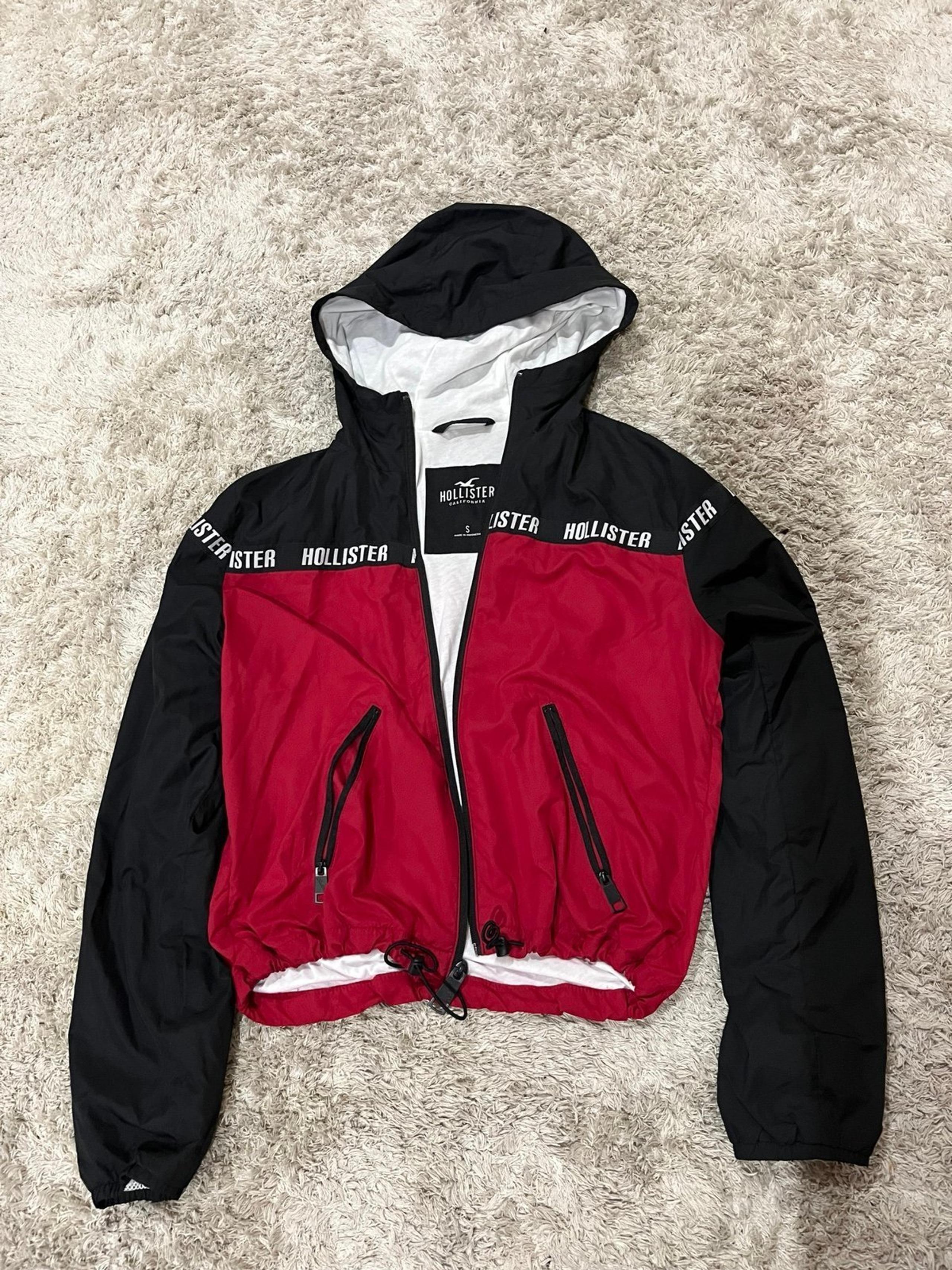 Hollister Women’s Windbreaker Jacket Hooded Zip Red and Black Size S