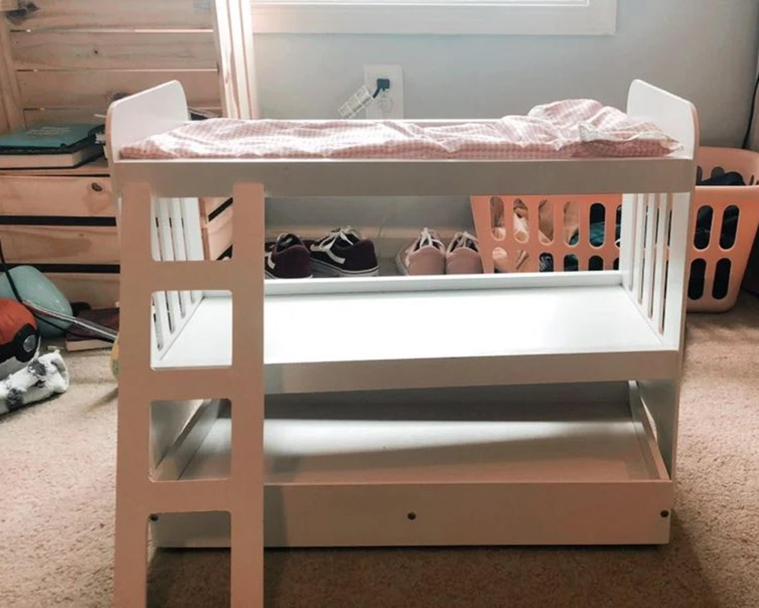 doll bed
