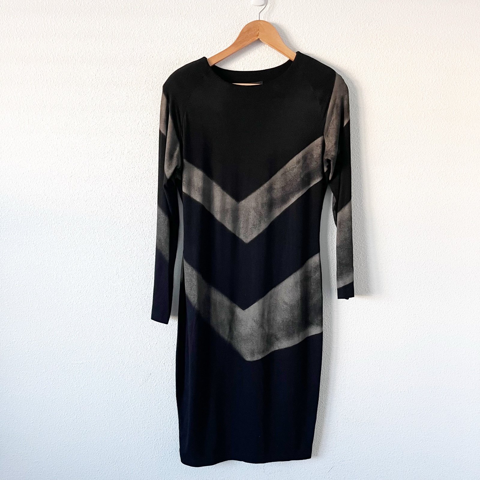 Isabel de Pedro Knit Black Crewneck Jersey Bodycon Dress in Black size 10