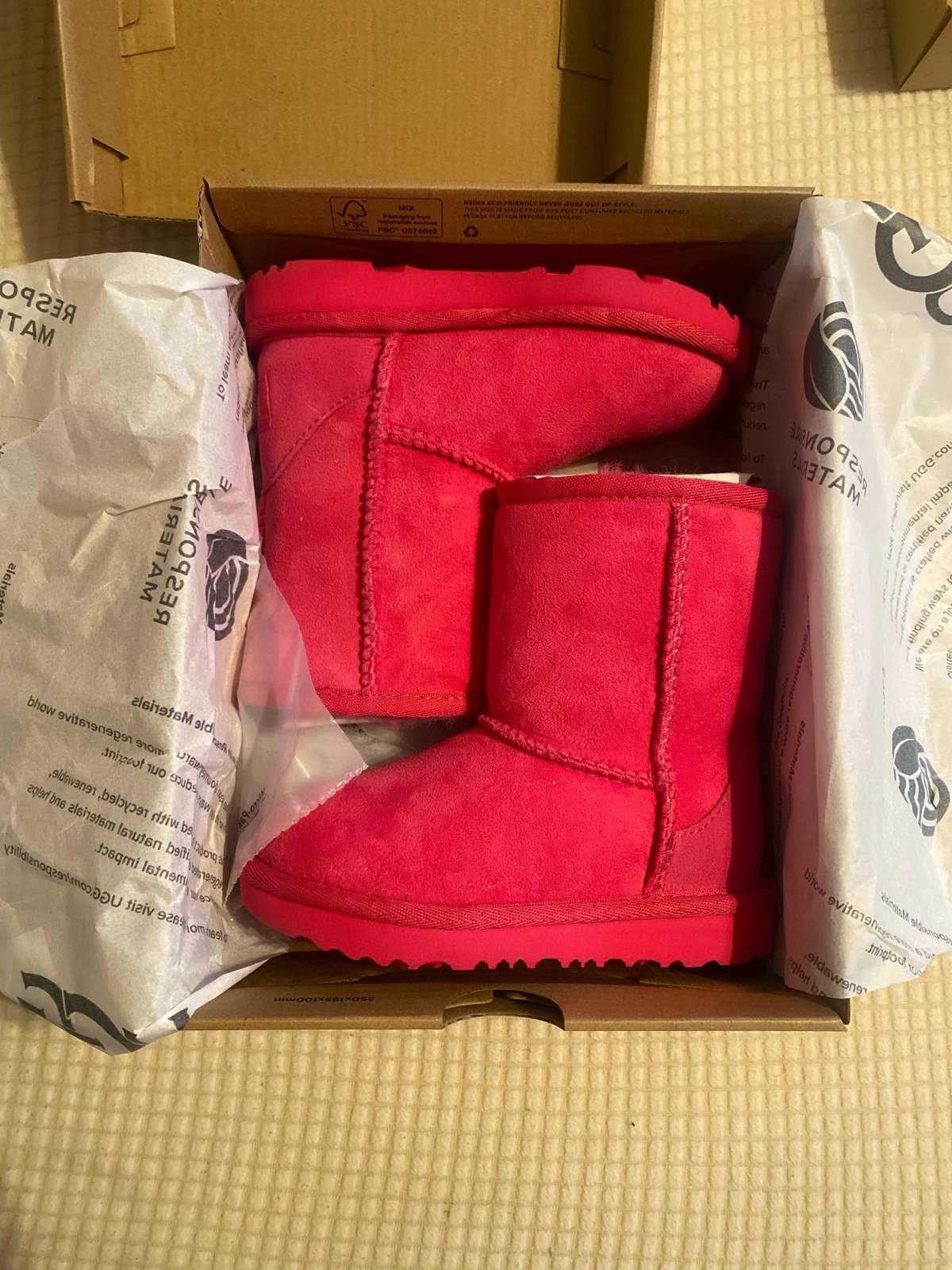UGG Classic II Boots (Pink)