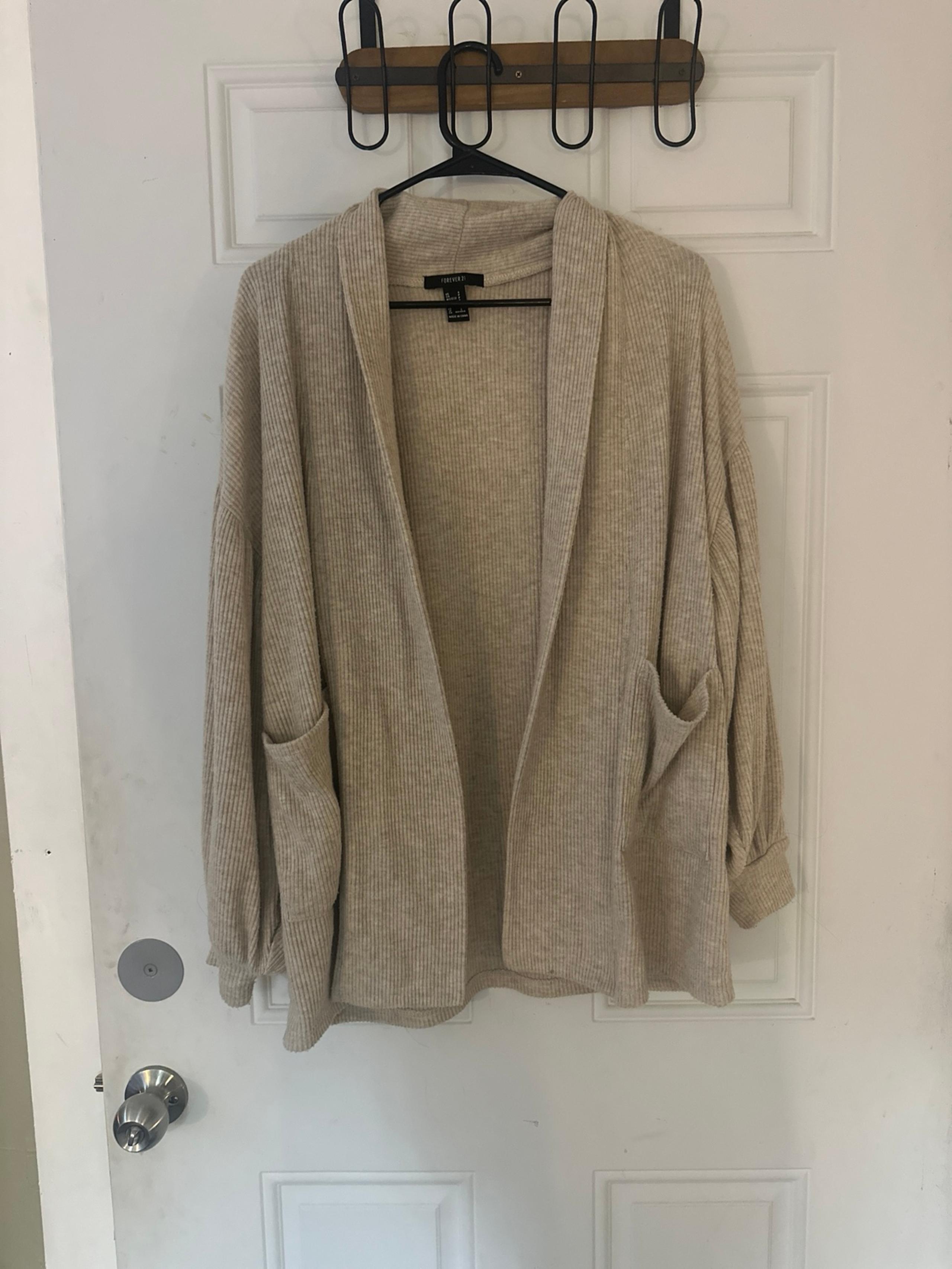 Cream casual cardigan sweater
