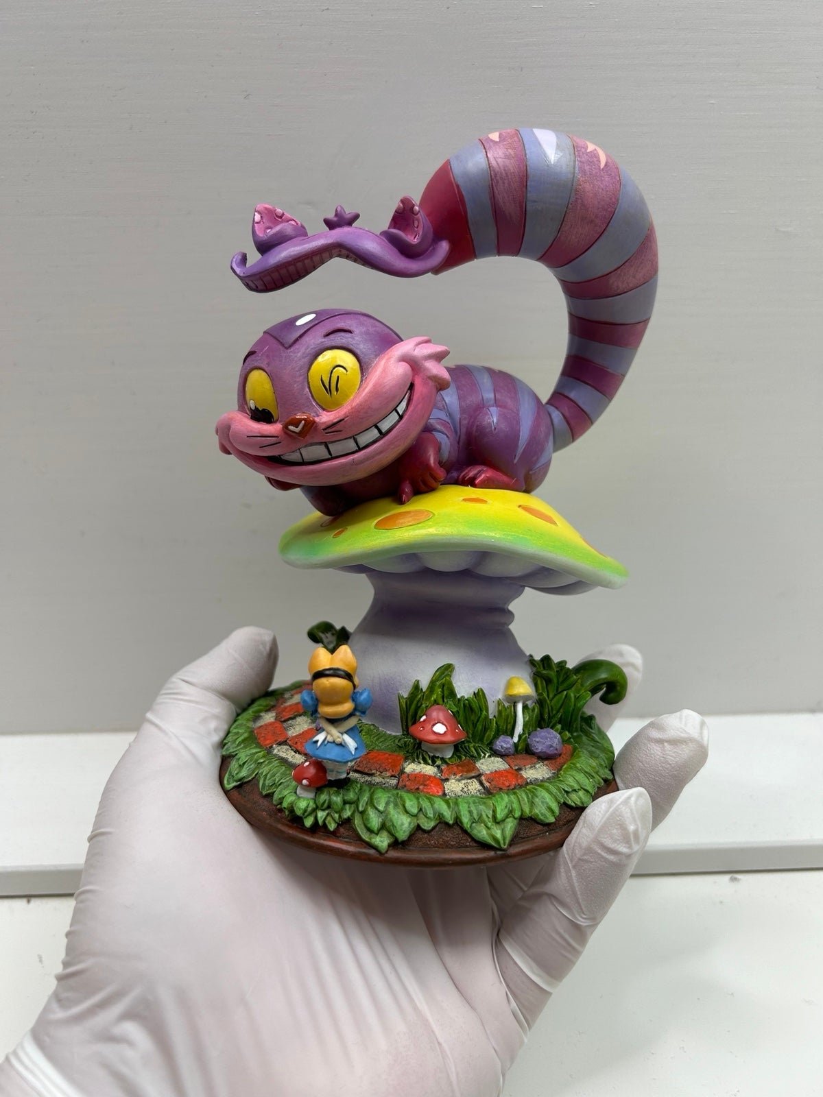 Disney Showcase World Of Miss Mindy Cheshire Cat