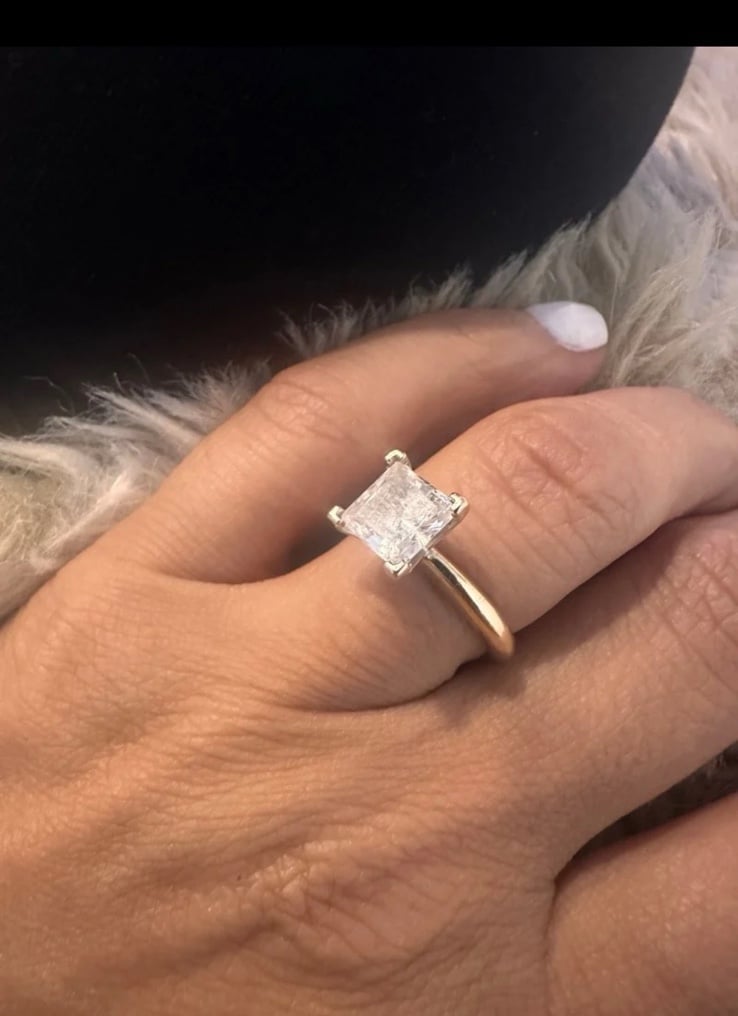 2 carat 14K Gold Moissanite Ring