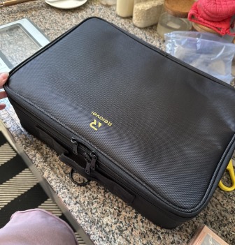 New Makeup Case Large Makeup Bag Professional Train Case 16.5 inches.