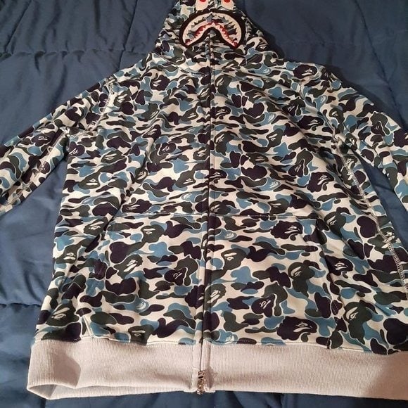 A Bathing Ape Bape Camo Blue Shark Full Zip Hoodie jacket Size L New With Bag