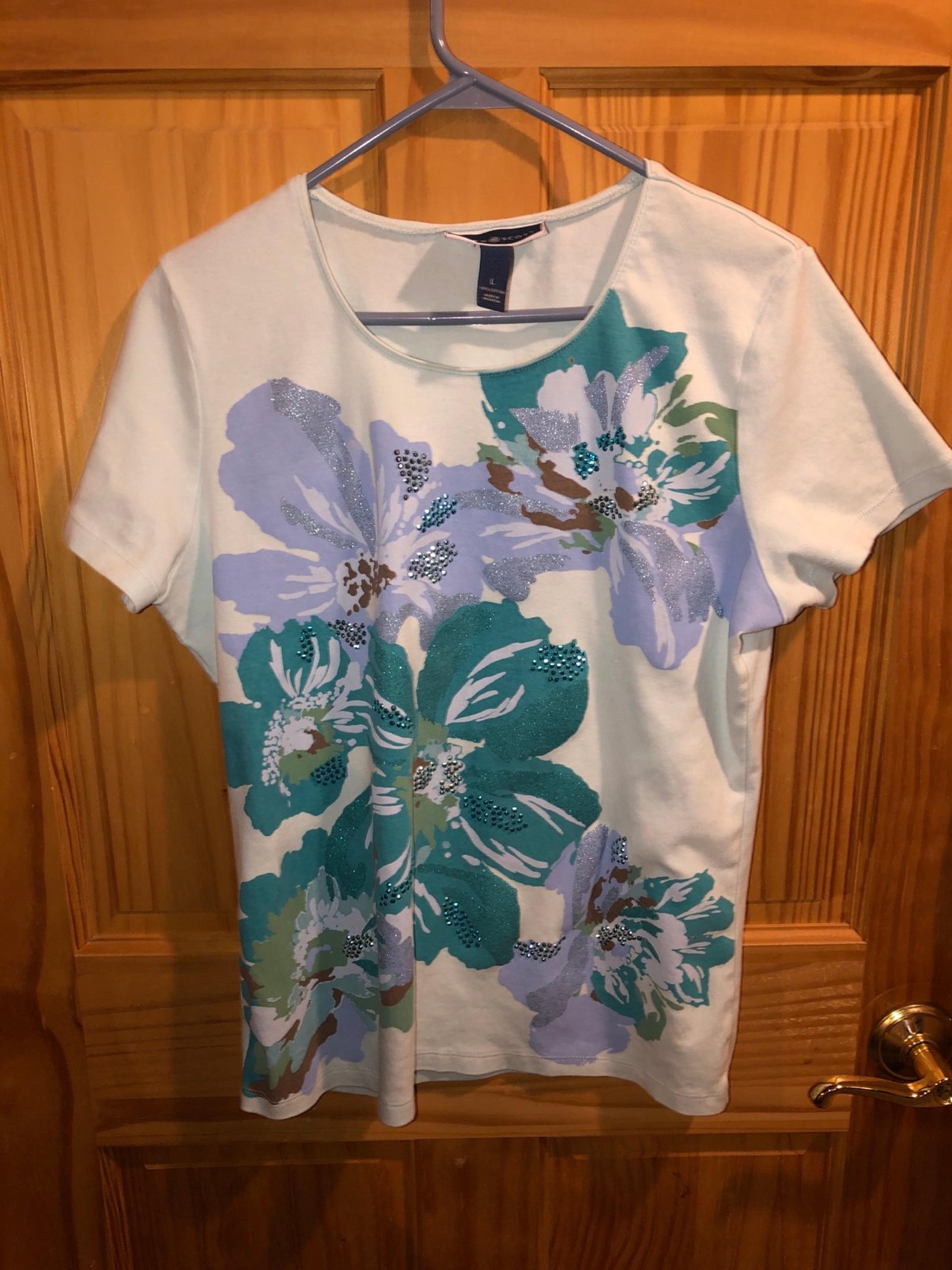 Karen scott light blue t shirt size Large
