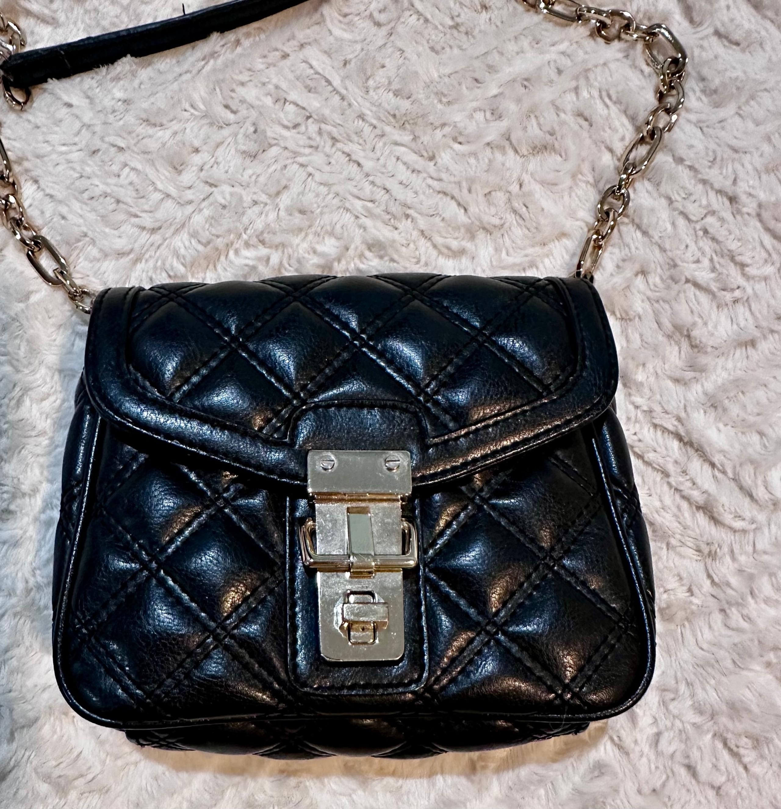 Banana Republic quilted crossbody bag