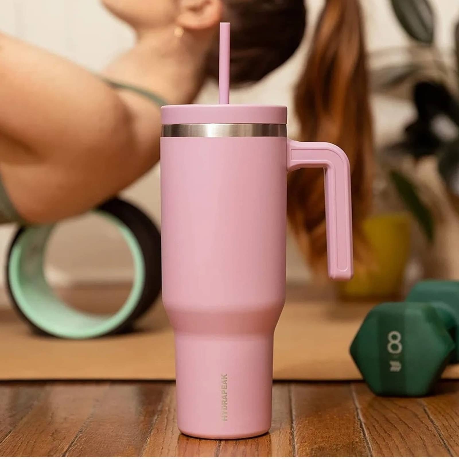 Hydrapeak voyager 40oz tumbler with handle in Mauve