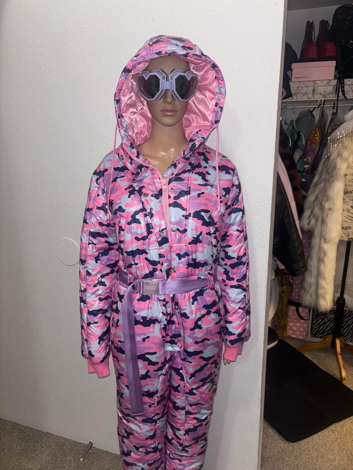 Sugar thrillz snow suit and goggles