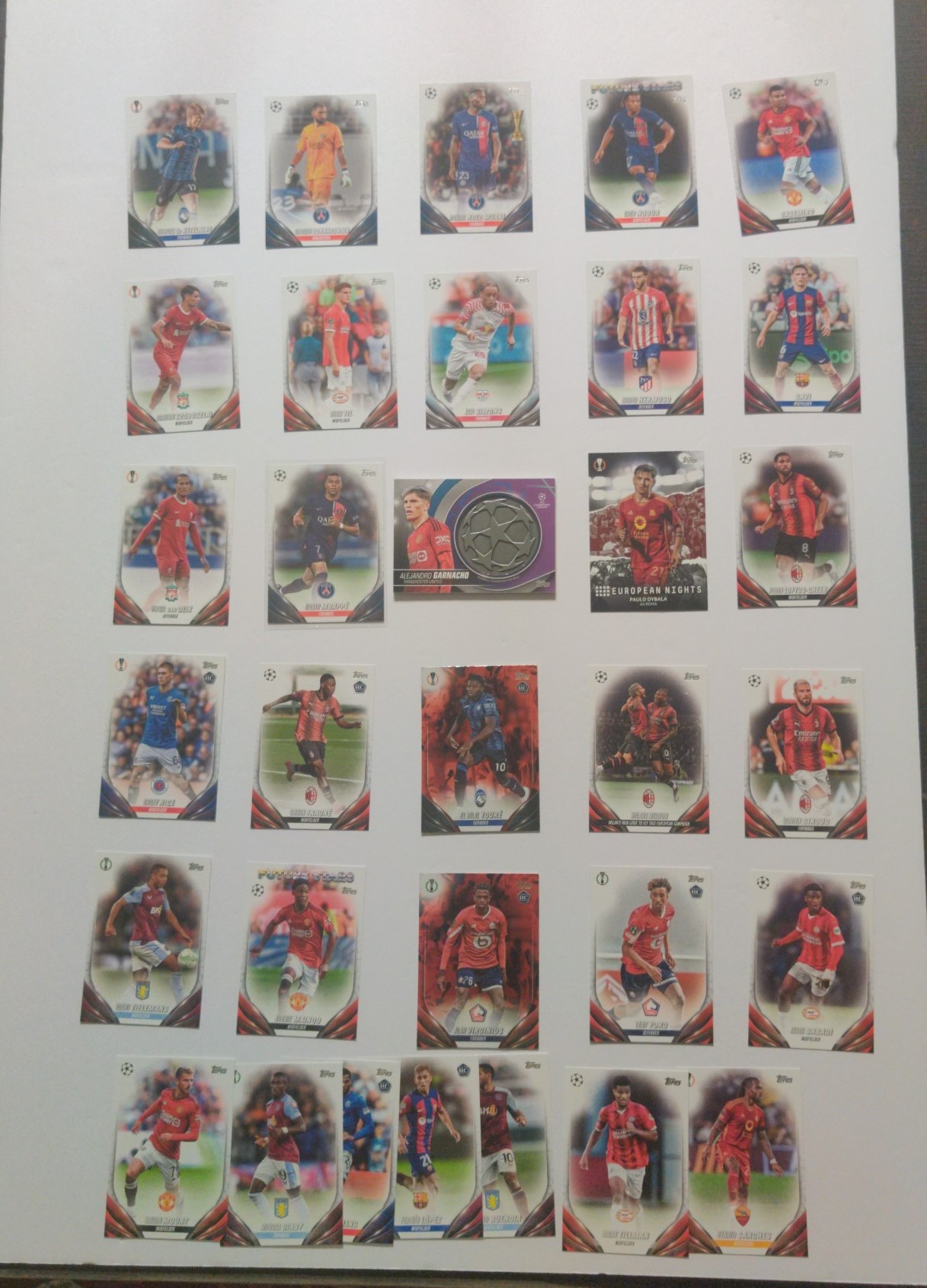 Topps 2023/2024 Soccer 32 Cards Lot