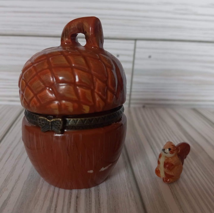 Fall Acorn Hinged Trinket Box with Trinket