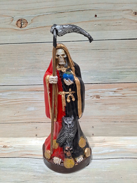 Santa Muerte Color Red & Black Hecha a Mano Size 13 Handmade Color Negra Y Roja