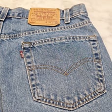 VTG Levi's 505 Jorts '00 Made in USA Y2k Size 36 waist but shows 34 Denim Shorts