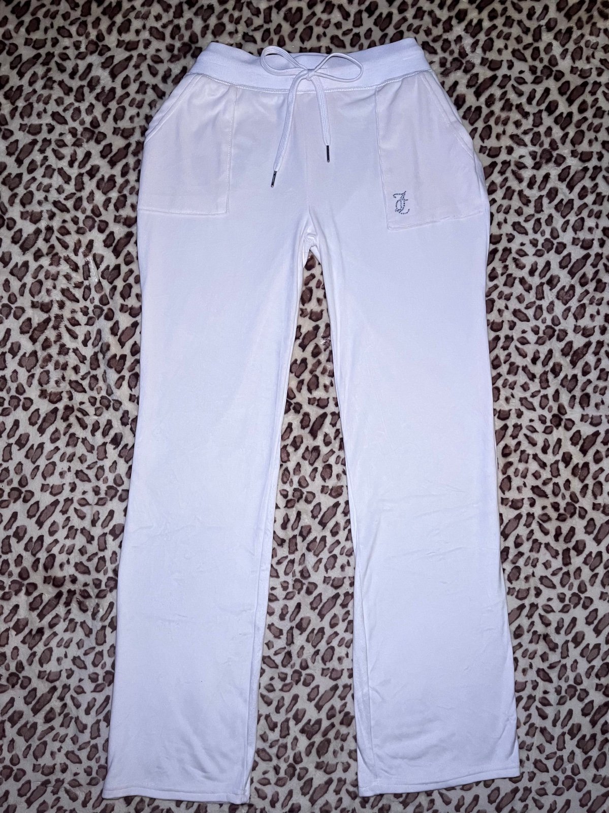 SOLD! Juicy Couture Cream White Velour Rhinestone Tracksuit Sweatpants w Pockets