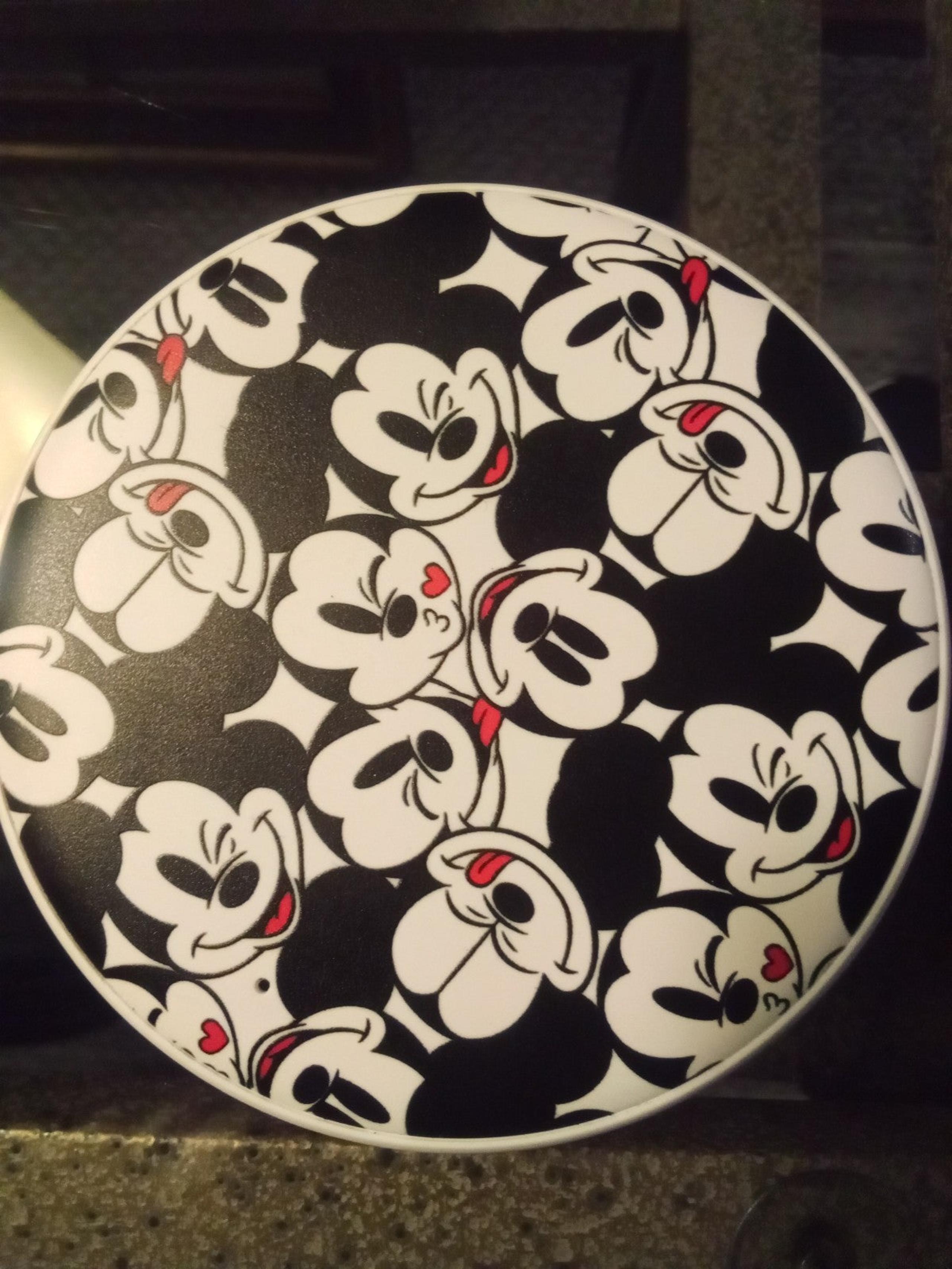 New Disney Mickey Mouse wireless phone charger with cords