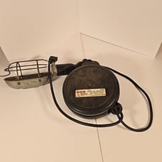 Vtg Retractable Reel Light Pro-Tec-Tor Mod # 900 GP-CB 125V 7AMP