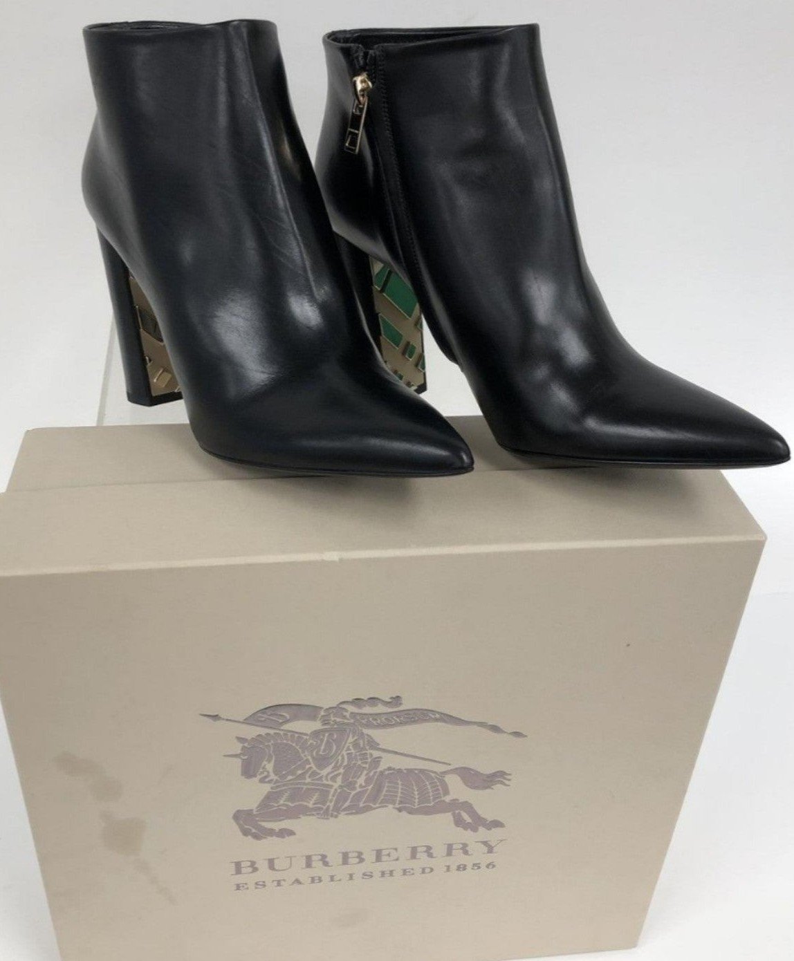 Burberry Black Genuine Leather Boots size 39 Org. 995 NEW w/ Box