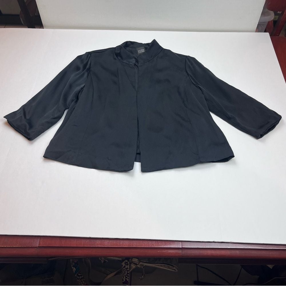 Eileen Fisher Womens Size Medium Black 100% Silk Open Front Jacket Blazer Preppy