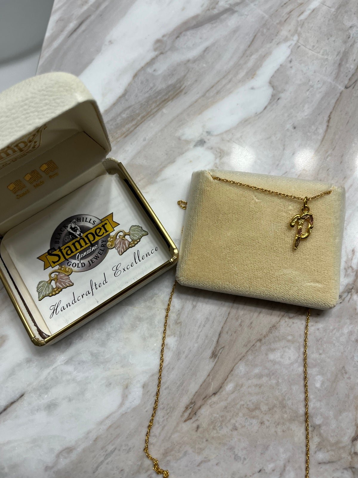Black Hills gold pendent