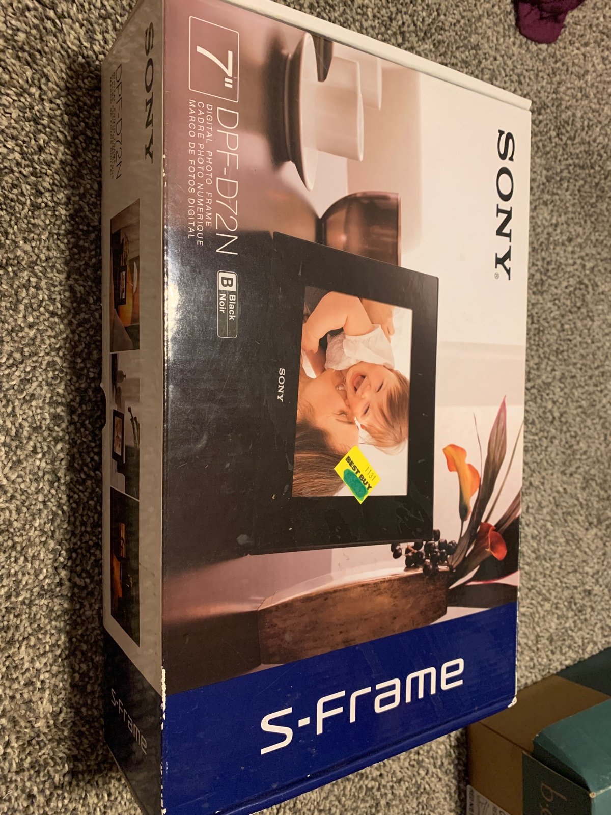 digital picture frame