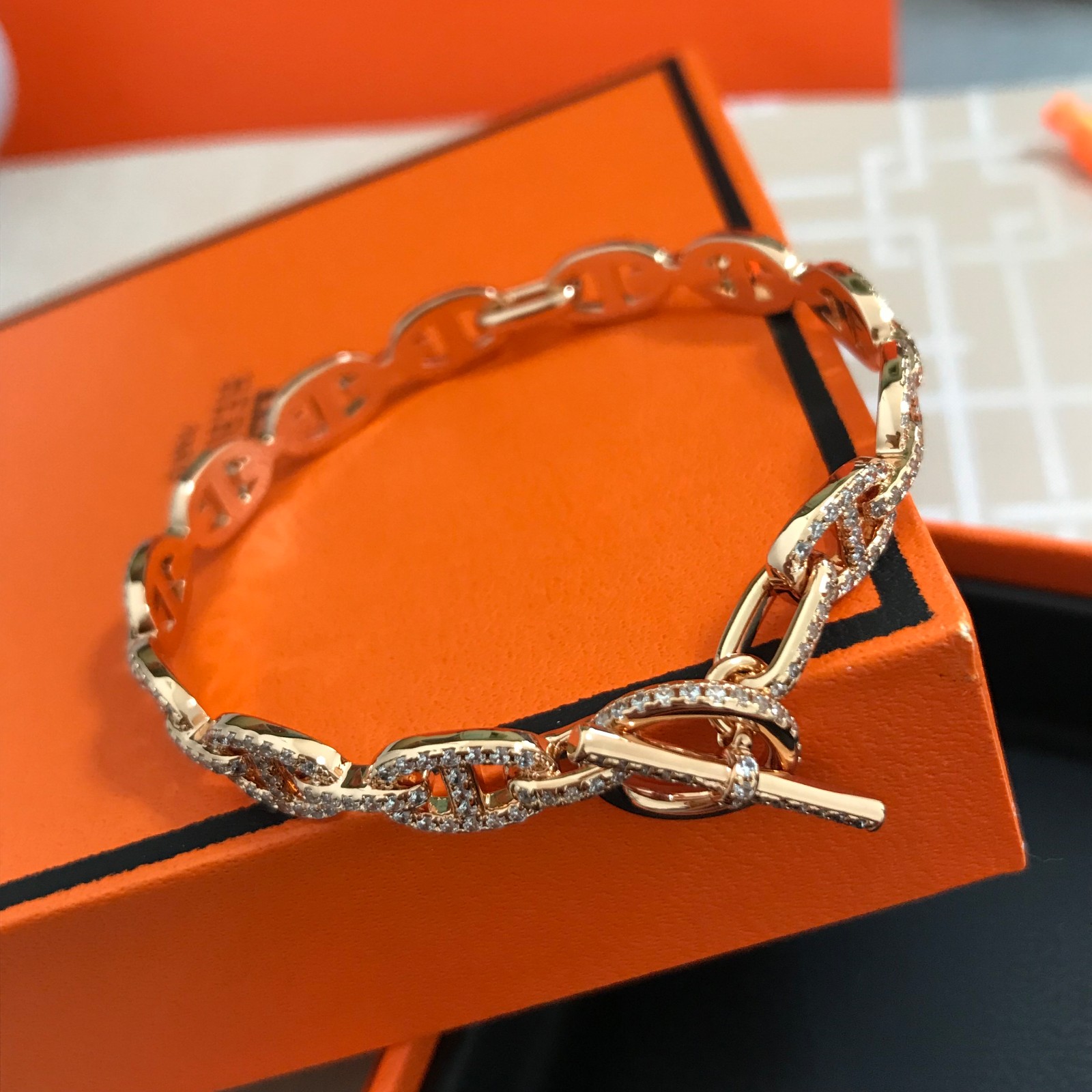 Women's 18k rose gold bracelet