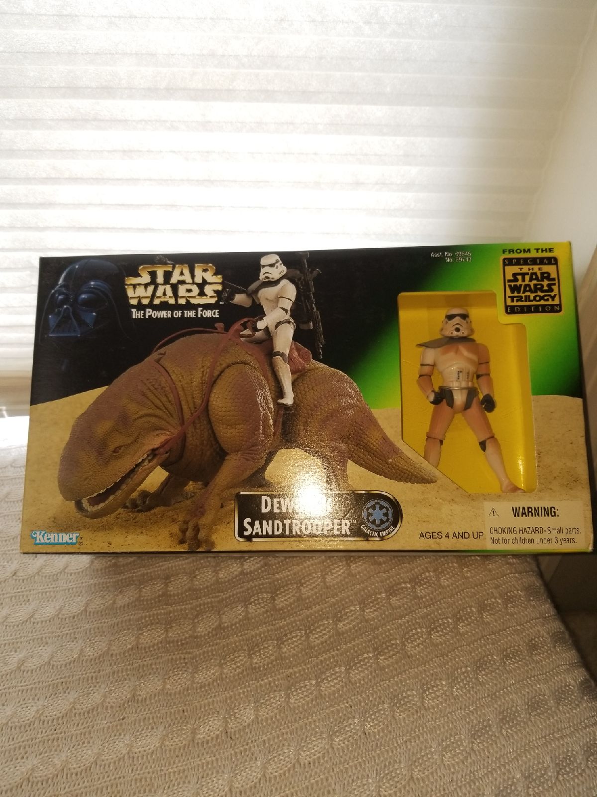 Star Wars 1997 Dewback and Sandtrooper