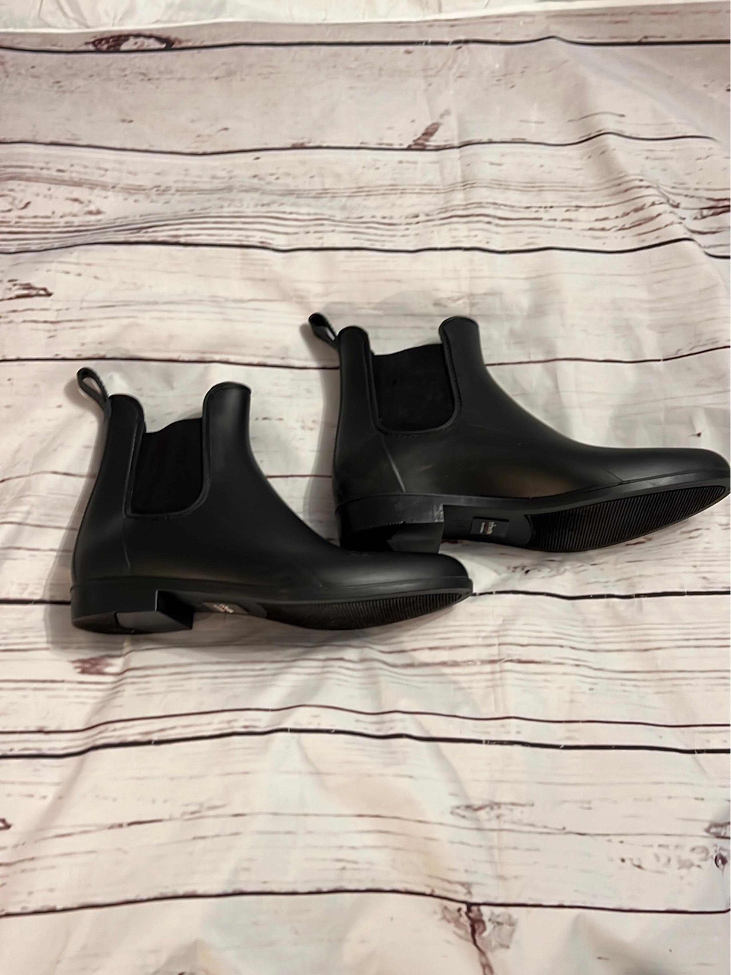 Misses STORM brand rain fashion black boots size 11